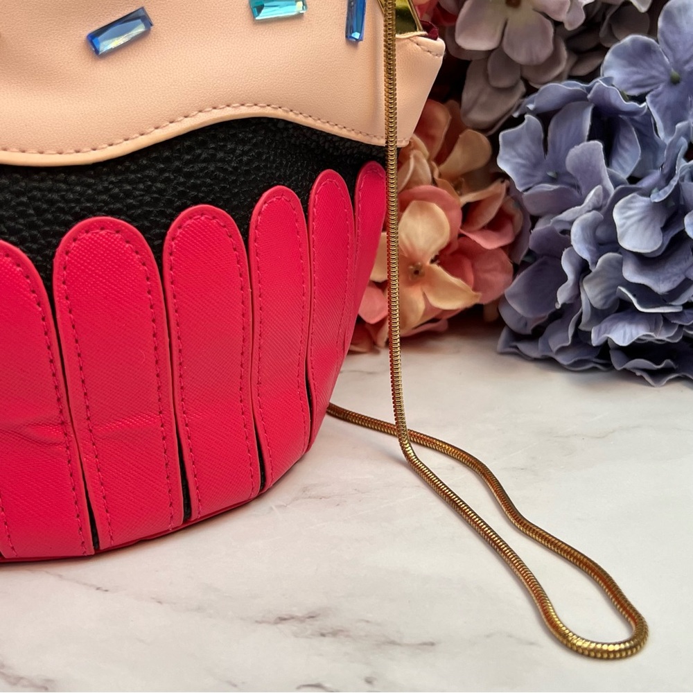 Whimsical Pink Sprinkle Cupcake Crossbody Purse - Picture 11 of 16